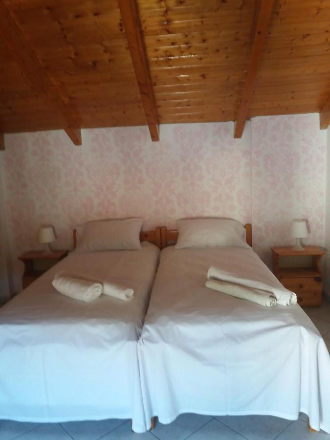 Chloe Attic Villa Agia Efimia Exterior photo