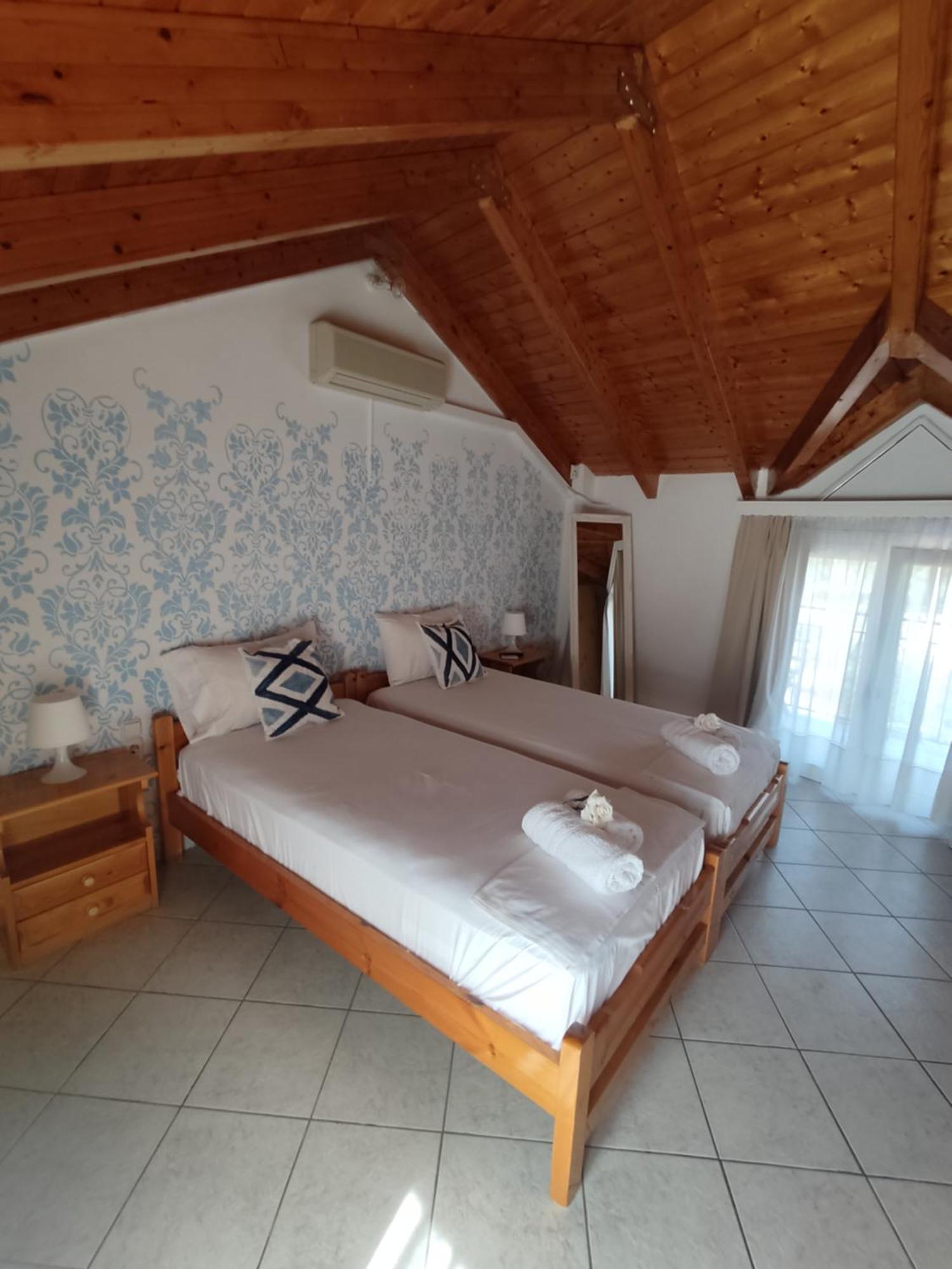 Chloe Attic Villa Agia Efimia Exterior photo